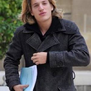El Hijo De Sarkozy Renuncia Al Cargo Tras La Polemica Creada En Francia Libertad Digital