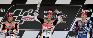 Pedrosa, en el podio de Jerez junto a Márquez, segundo, y Lorenzo, tercero. | EFE