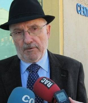 ¿Quién defiende a la niña de la bandera?