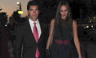 Cayetano Rivera y Eva González |  Archivo