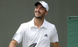 Viktor Troicki, durante un partido en Wimbledon. | Cordon Press