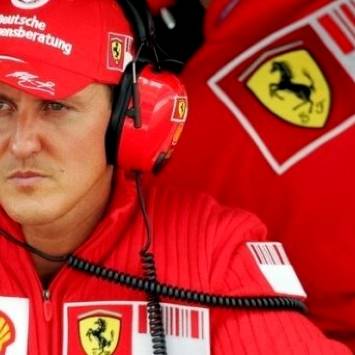 Michael Schumacher sigue luchando para salir adelante | Archivo