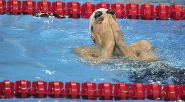 El francs Yannick Agnel celebra su victoria en los 200 libre. | EFE