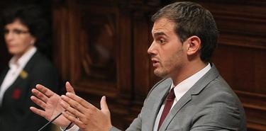 Albert Rivera en su intervención en el Parlamento catalán  | EFE