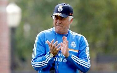 Ancelotti dirige un entrenamiento del Real Madrid en Los ngeles. | Foto: realmadrid.com