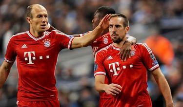 Robben y Ribry celebran un gol del Bayern de Mnich. | Archivo