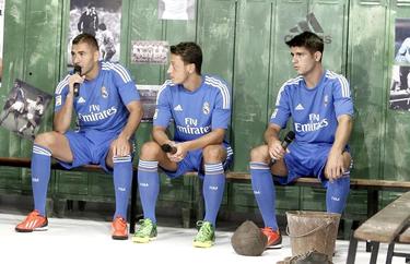Benzema, zil y Morata, durante la presentacin de la segunda camiseta. | EFE