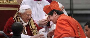 Benedicto XVI, junto a Braz de Aviz | Cordon Press