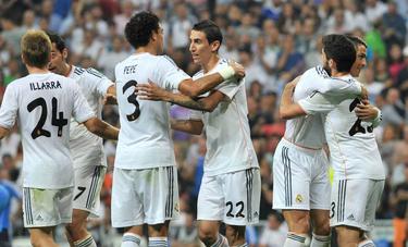 Los jugadores del Real Madrid celebran el tanto de Isco (d). | Cordon Press