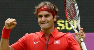 Roger Federer celebra el pase a la siguiente ronda. | EFE