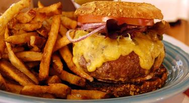 Lograrn hacer hamburguesas artificiales as de apetitosas? | Flickr/CC/Stu Spivack