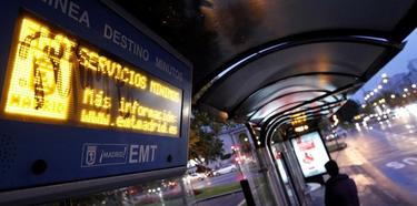 Marquesina informando de los paros en el Metro | Efe
