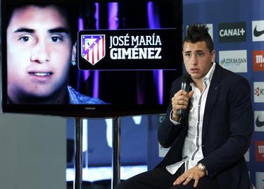El uruguayo durante su presentacin como nuevo jugador del Atltico de Madrid. | EFE