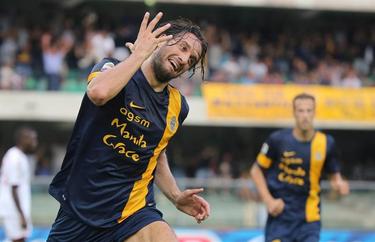 Luca Toni celebra uno de sus goles. | EFE