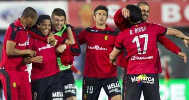 Los jugadores del Mallorca celebran la victoria in extremis ante el Celta. | EFE