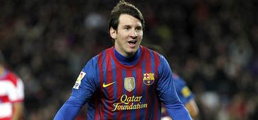 Messi celebra su primer gol ante el Granada. | EFE