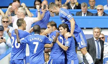 Los jugadores del Chelsea festejan el gol de Lampard. | EFE