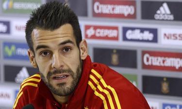 Negredo atiende a los medios en Albacete. | EFE