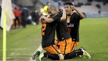 Pereira celebra su gol con sus compaeros. | EFE
