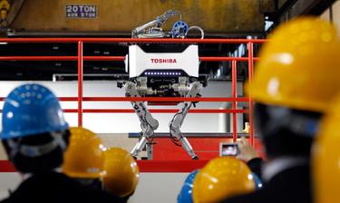 El robot durante su presentacin ante los medios. | Cordon Press