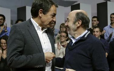 Zapatero, junto a Rubalcaba durante el homenaje a Felipe Gonzlez | EFE