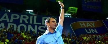 Henrique Capriles Radonski en su acto de presentacin. 