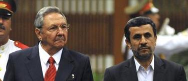 El dictador Ral Castro y Mahmud Ahmadineyad. | EFE