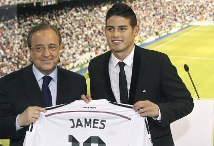 Florentino Pérez, durante la presentación de James. |  Archivo