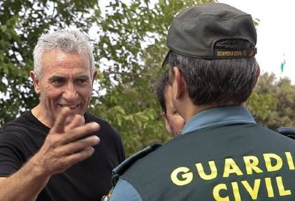 Diego Cañamero conversa con un Guardia Civil | Archivo
