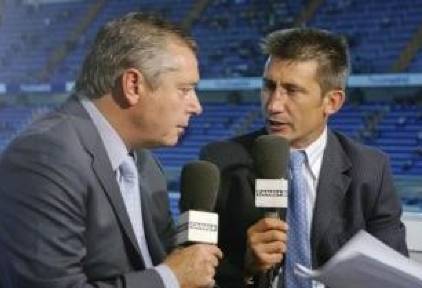 Carlos Martínez junto a Michael Robinson