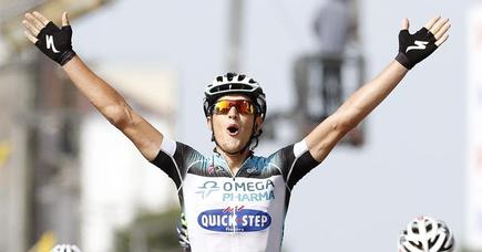Matteo Trentin, del Omega Pharma Quick, gana la etapa. | EFE