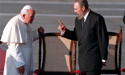 Juan Pablo II junto al dictador cubano Fidel Castro | Archivo