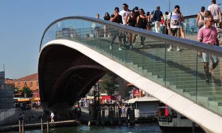 Puente de la Constitución de Venecia. |  Cordon Press