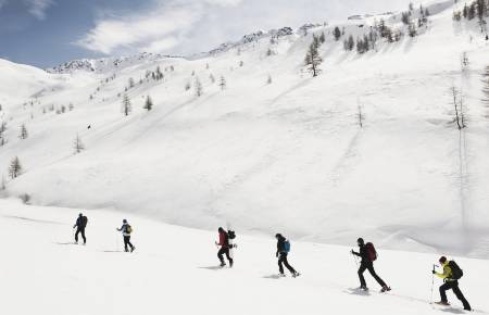 Consejos para evitar lesiones esquiando