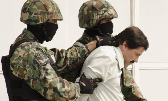 Joaquín "el Chapo" Guzmán, cuando fue detenido en 2014. |  Cordon Press