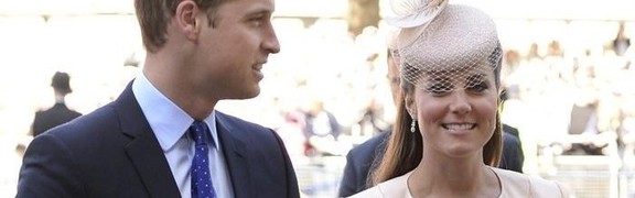 El prncipe Guillermo, con Kate Middleton poco antes de dar a luz | EFE