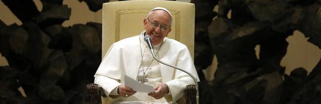 El papa Francisco ha recibido este sbado a los miles de periodistas destacados en Roma para cubrir el cnclave | EFE