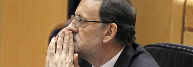 Mariano Rajoy escucha a uno de los portavoces el pasado da 1 de agosto, durante el debate sobre Brcenas | EFE