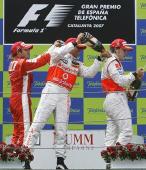 Massa, Hamilton y Alonso, en el podio de Montmel.
