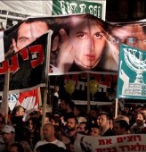 Ms de 100.000 personas piden en Tel Avivi la dimi