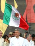 Andrs Manuel Lpez Obrador, candidato del PRD.