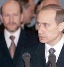 Vladimir Putin y su asesor, Alexander Voloshin.