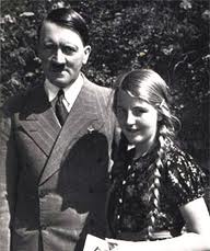 Hitler o el amor suicida - Chic
