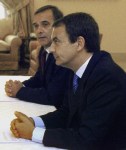 Alonso y Zapatero en la reunin con la AVT.