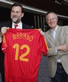 Rajoy y Piqu celebran el resultado de Espaa. P.