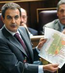 Zapatero y el mapa de la sequa. EFE.