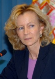 Elena Salgado, ministra de Sanidad.