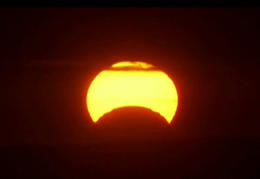 Eclipse 'hbrido' de Sol