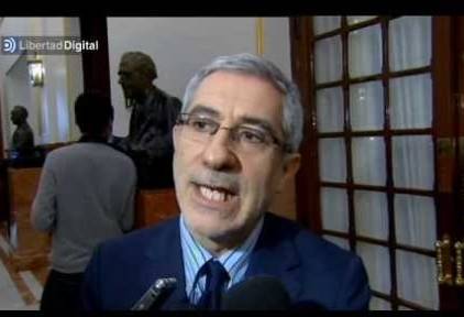 IU arremete contra Rouco