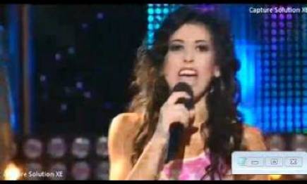 Que me quiten lo bailao, cantada por Lucía Pérez